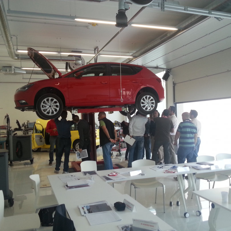 Circuit Parcmotor ofrece formación gratuita sobre vehículos híbridos y eléctricos