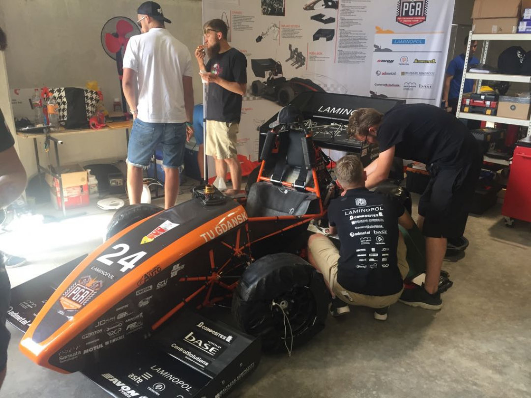 La Fórmula Student aterriza con fuerza en Circuit Parcmotor