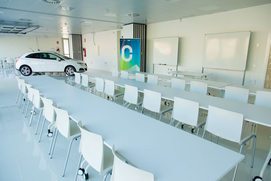 Circuito Parcmotor y Sati Formación ofrecen dos cursos subvencionados sobre vehículos híbridos y eléctricos